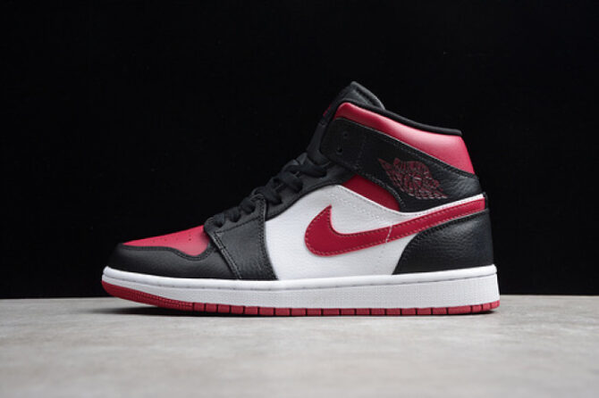 Air Jordan 1 Mid Bred Toe 554724-066