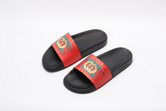 GUCC SANDALS