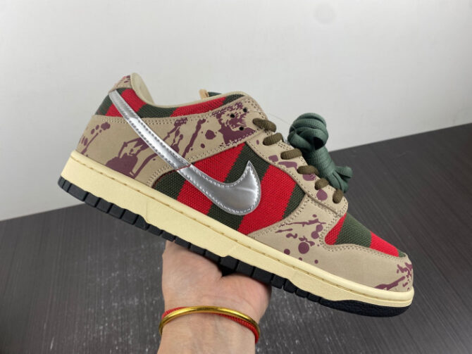 Nike SB Dunk Low Freddy Krueger 313170-202 - Image 6