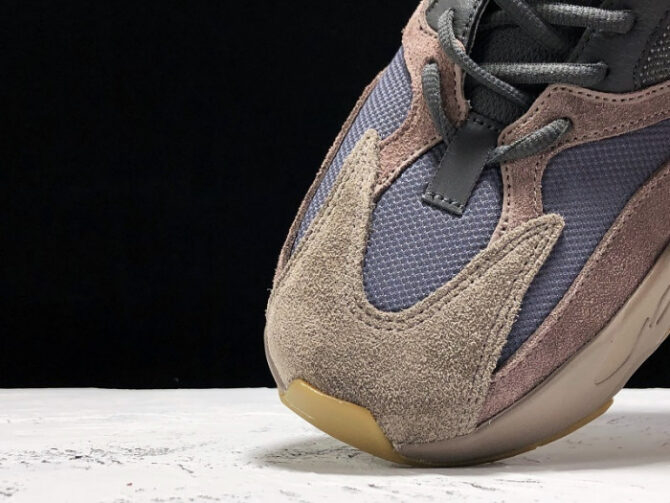 Adidas Yeezy 700 Mauve EE9614 - Image 5