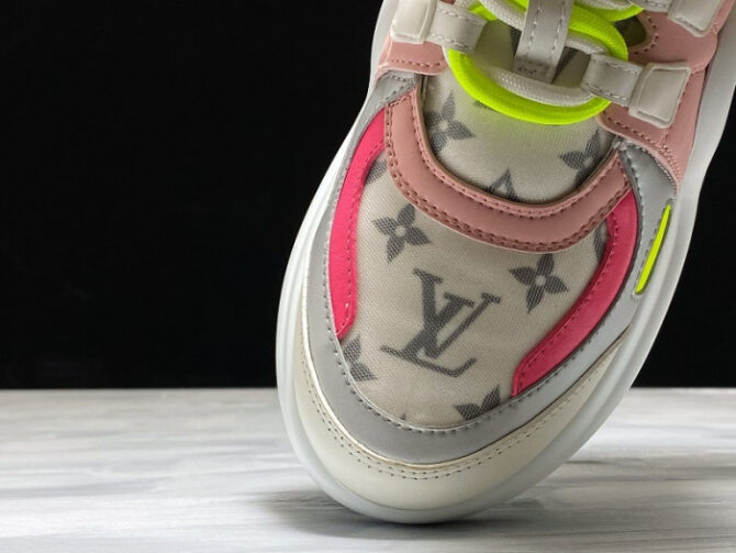 LV ARCHLIGHT SNEAKER - Image 5