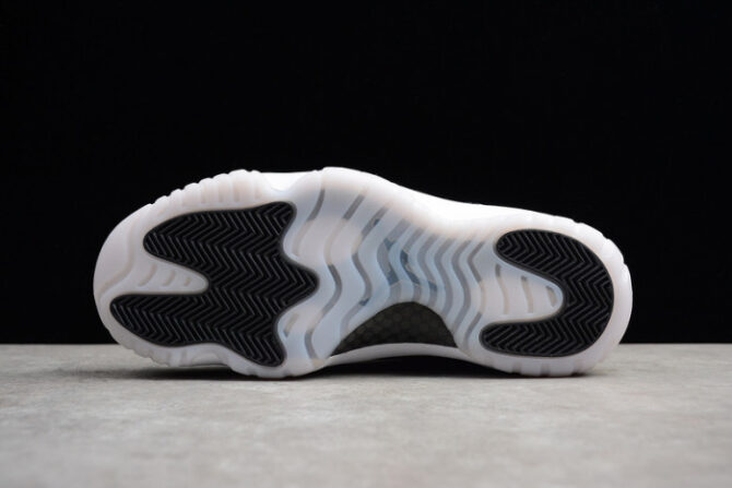 Jordan 11 Retro 72-10 378037-002 - Image 3