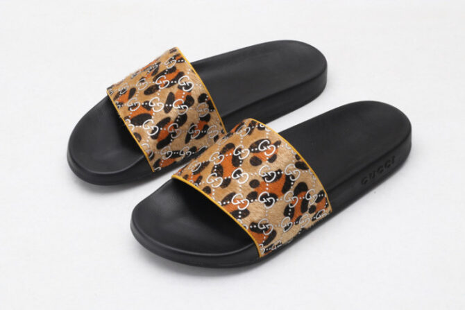 GUCC SANDALS