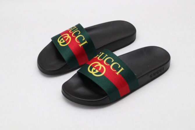 GUCC SANDALS