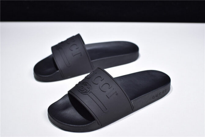 GUCC SANDALS