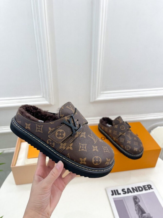 LV Cosy Mule - Image 3