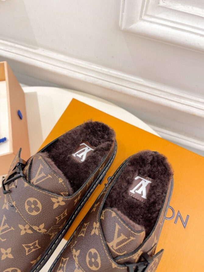 LV Cosy Mule - Image 4