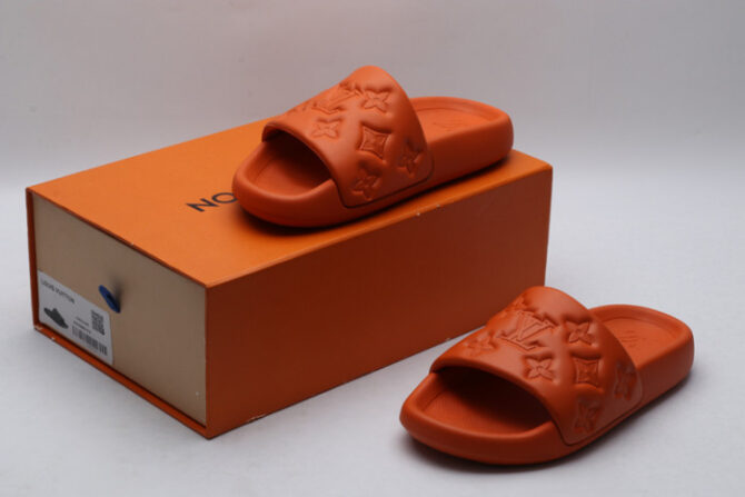 LV SLIDES - Image 6