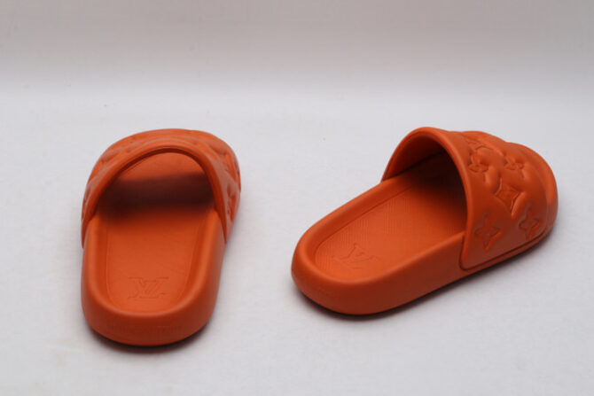 LV SLIDES - Image 7