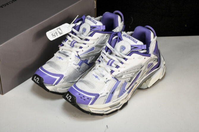 Balenciaga Runner - Image 9