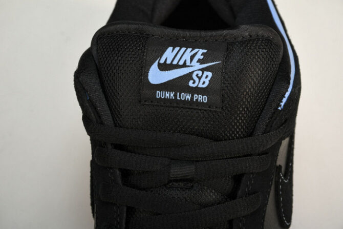 Nike SB Dunk Low Sub Zero 304292-048 - Image 2