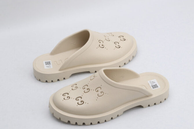 GUCC SANDALS - Image 2