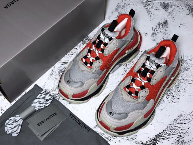 BLCG TRIPLE S TRAINER Grey Red 536737 W09OH 6151 - Image 3