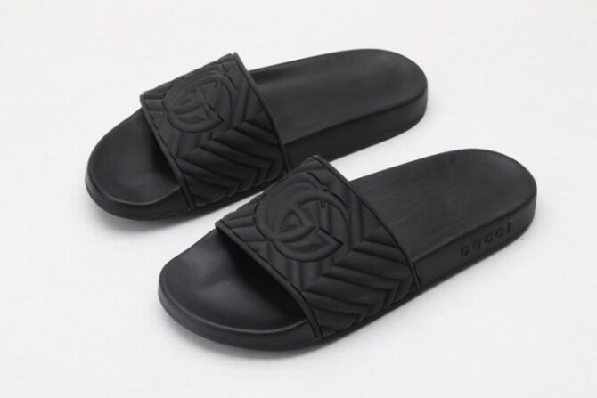 GUCC SANDALS