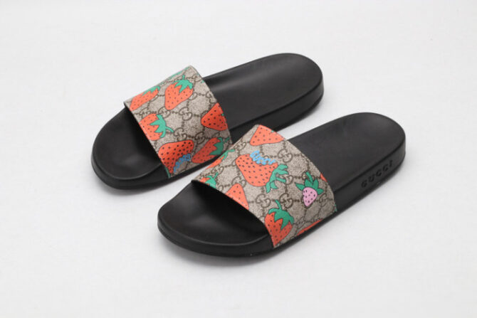 GUCC SANDALS