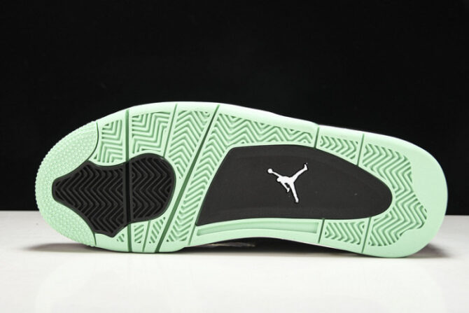 Air Jordan 4 Retro Green Glow 308497-033 - Image 7