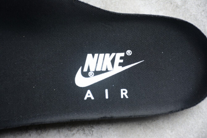 NIKE AIR FORCE 1 LOW STARS BLACK AR0639-001 - Image 3