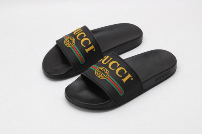 GUCC SANDALS