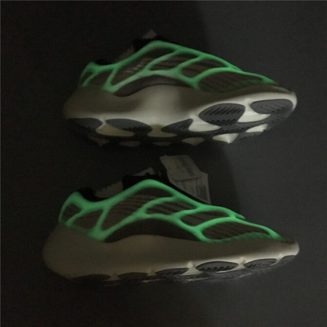 Adidas Yeezy Foam Runner Yeezy Boost 700 V3 ”EF9897 - Image 4