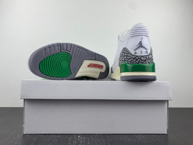 Jordan 3 Retro Lucky Green CK9646-136 - Image 3