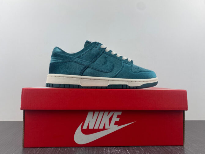 Nike Dunk Low Green Velvet DZ5224-300 - Image 3