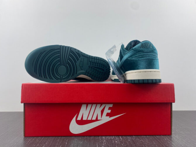 Nike Dunk Low Green Velvet DZ5224-300 - Image 7