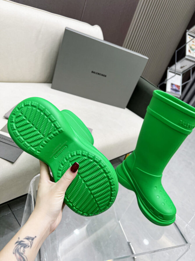 Balenciaga x Crocs Boot Green (W) 677388W1S8E3033 - Image 4