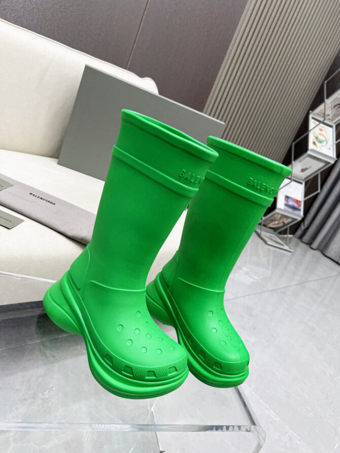 Balenciaga x Crocs Boot Green (W) 677388W1S8E3033 - Image 8