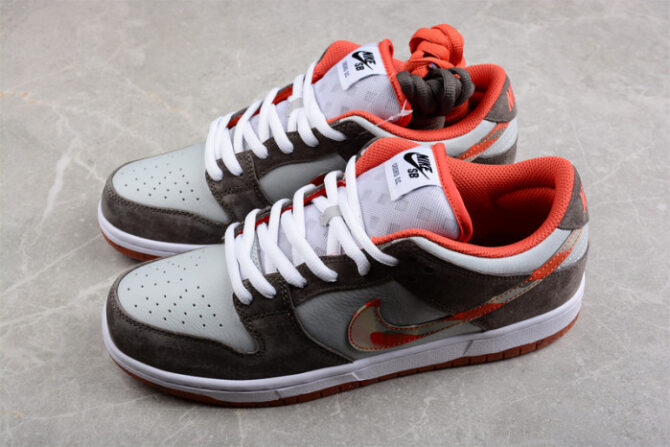 Nike SB Dunk Low Crushed D.C. DH7782-001 - Image 10