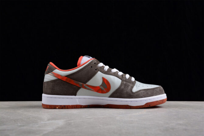 Nike SB Dunk Low Crushed D.C. DH7782-001 - Image 2