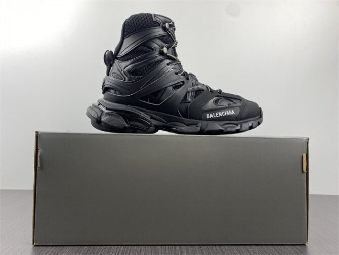 Balenciaga Track - Image 3