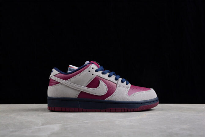 Nike SB Dunk Low Atmosphere Grey True Berry BQ6817-001 - Image 3