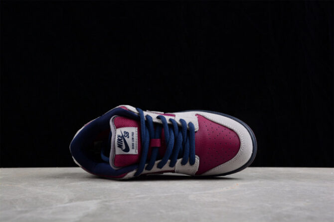 Nike SB Dunk Low Atmosphere Grey True Berry BQ6817-001 - Image 5