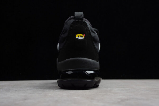 Nike Air VaporMax Plus Triple Black 924453-004 - Image 3