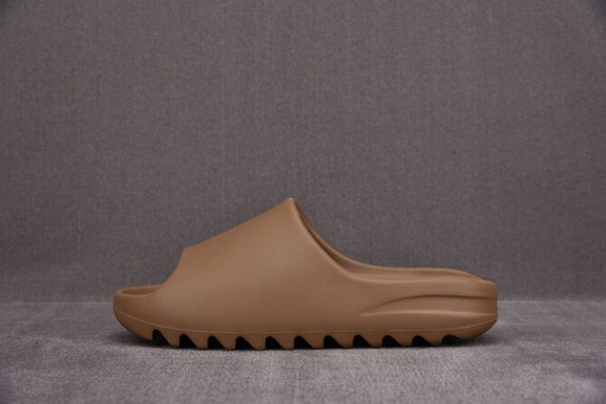 ADIDAS YEEZY SLIDE Core G55492