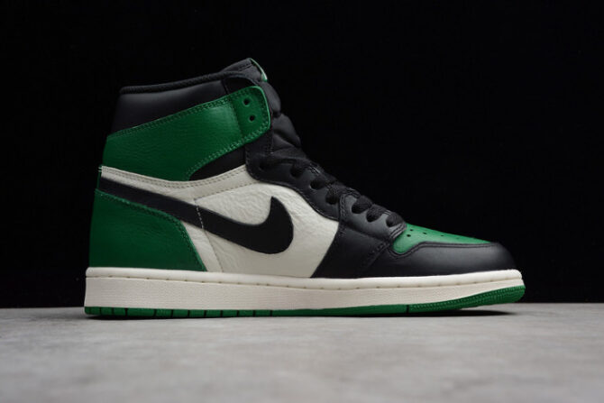 Air Jordan 1 Retro High OG 'Pine Green' 555088-302 - Image 3