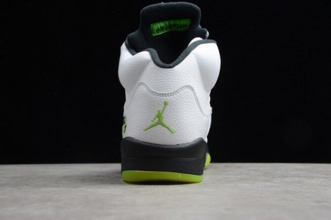 Air Jordan 5 Retro Quai 54 White 467827-105 - Image 3