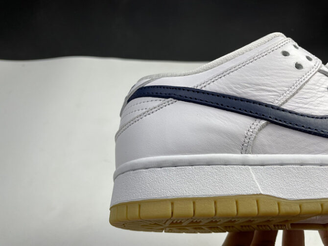 Nike SB Dunk Low Orange Label White Navy CZ2249-100 - Image 5