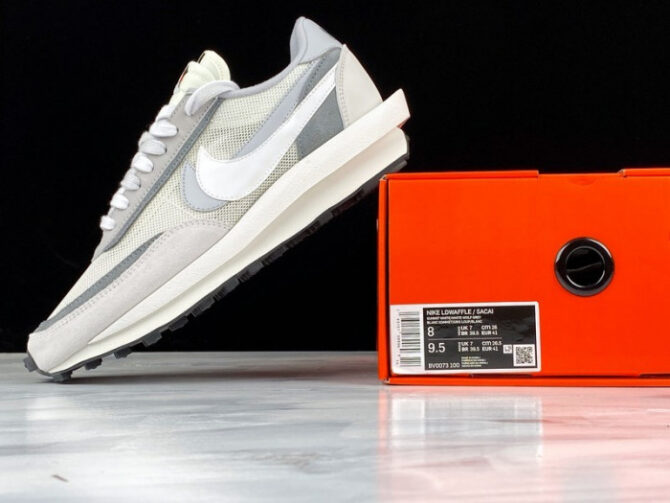 Nike LD Waffle Sacai Summit White BV0073-100 - Image 11