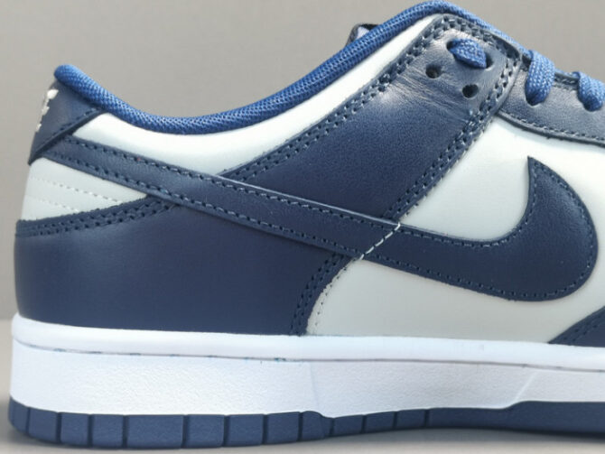 Nike Dunk Low Georgetown CW1590-004 - Image 4