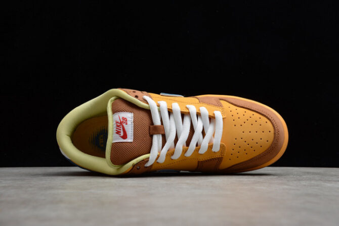 Nike SB Dunk Low Newcastle Brown Ale 313170-741 - Image 4