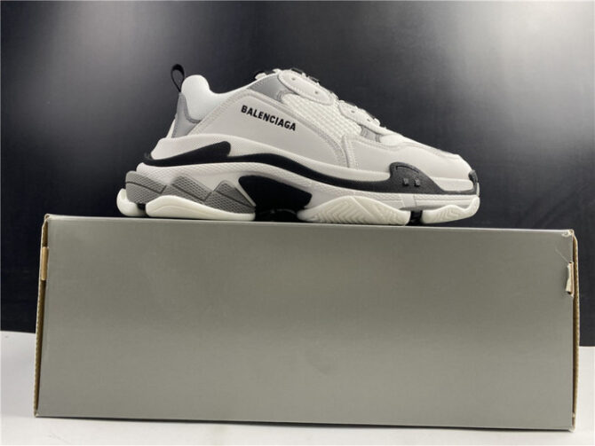 BALENCIAGA Sneaker Triple.s.Gomma Gray 536737 W0901 9089 - Image 6