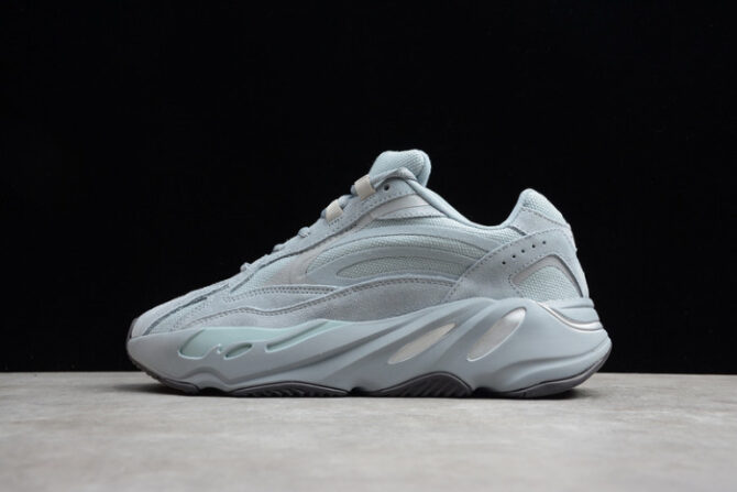 Adidas Yeezy Boost 700 V2 Hospital Blue FV8424