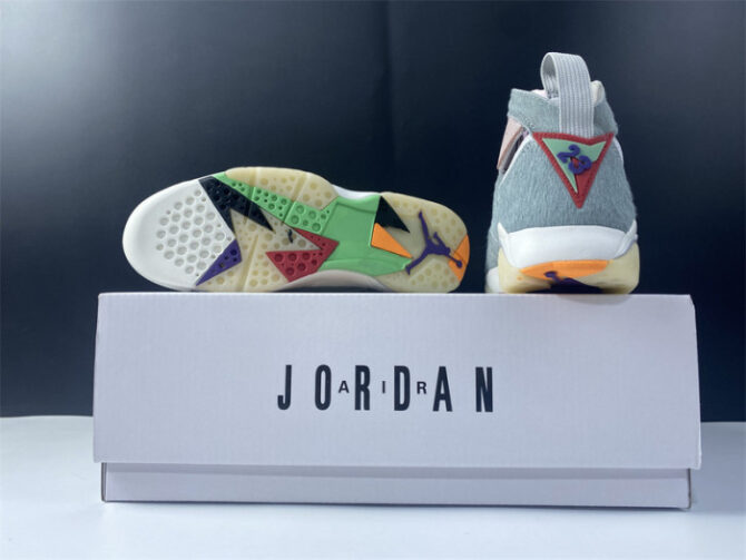 Air Jordan 7'Hare 2.0' CT8528-002 - Image 3