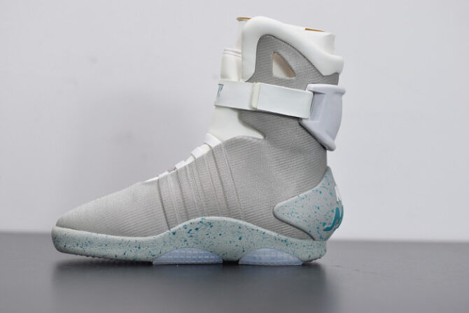 NIKE MAG - Image 11