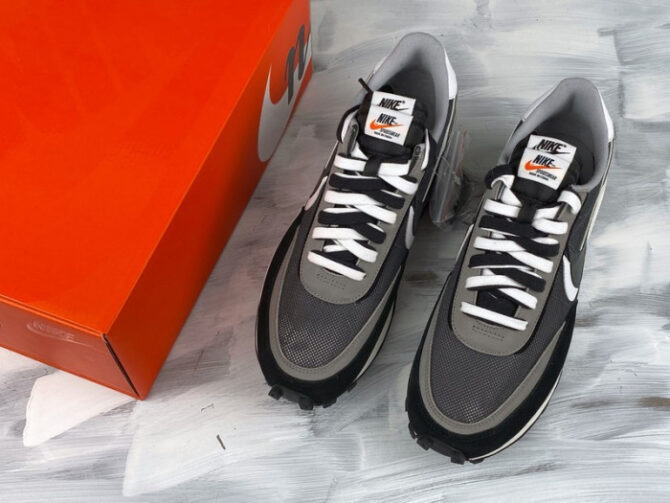 Nike LD Waffle Sacai Black Anthracite White BV0073-001 - Image 9