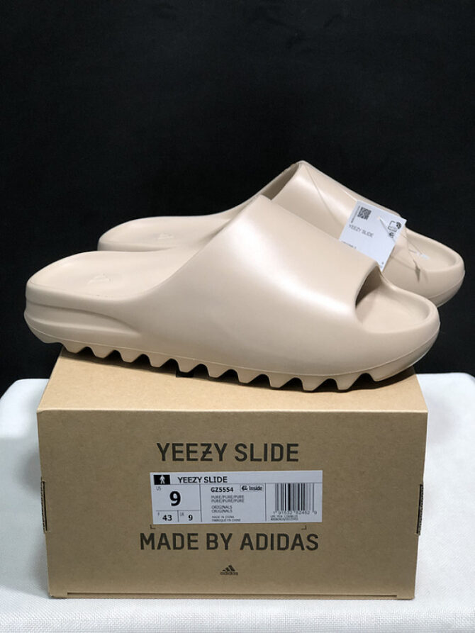 Adidas Yeezy Slide Pure (First Release) GZ5554 - Image 2