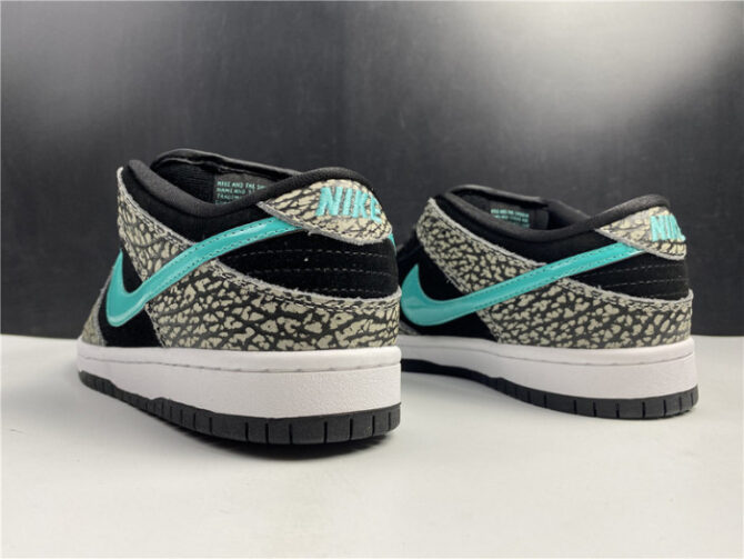 NIKE SB DUNK LOW PRO"ELEPHANT" BQ6817-009 - Image 3