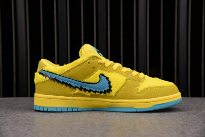 Grateful Dead x Nike SB Dunk Low Yellow Bear CJ5378-700 - Image 9