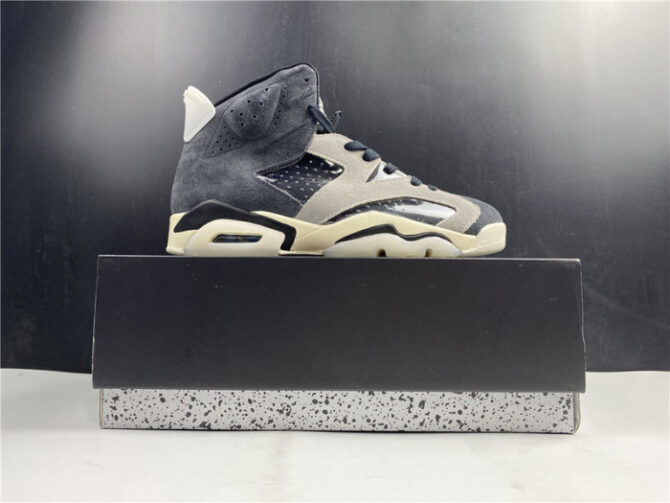 Air Jordan 6 WMNS “Tech Chrome - Image 4